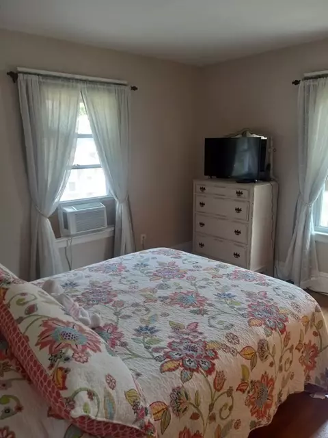 15 Laurel St, Saugus, MA 01906 photo 23