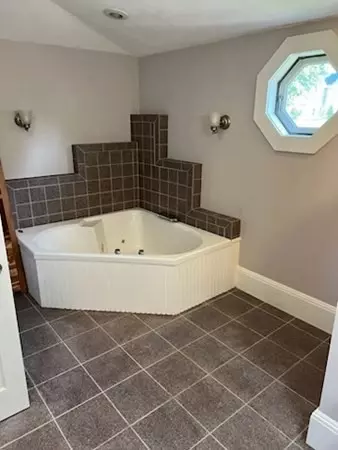 15 Laurel St, Saugus, MA 01906 photo 28