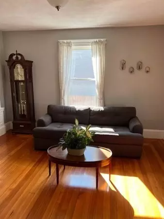 15 Laurel St, Saugus, MA 01906 photo 5