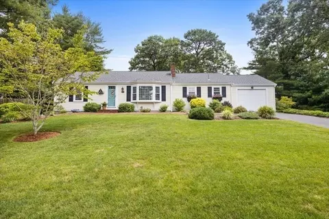 14 Rabbit Run Rd, Yarmouth, MA 02675