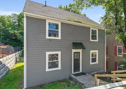 40-42 Smith St, Quincy, MA 02169