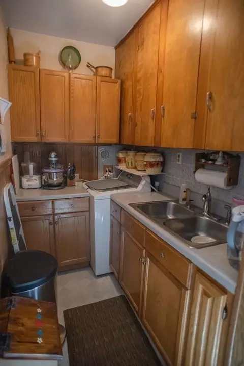 3 Aetna St, Worcester, MA 01604 photo 6