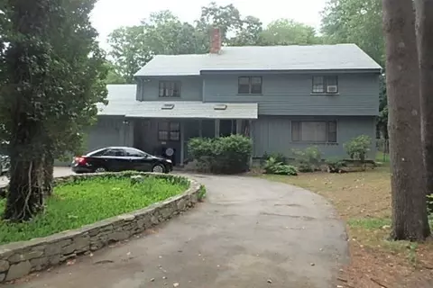 17 Sherman St, Marlborough, MA 01752