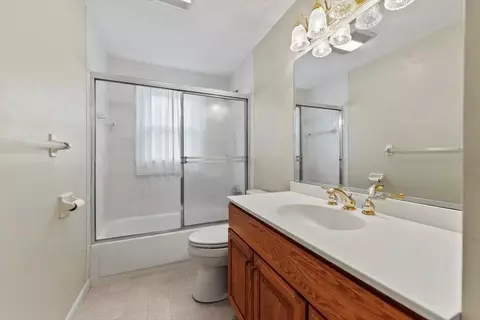 90 Fallston St, Springfield, MA 01119 photo 24
