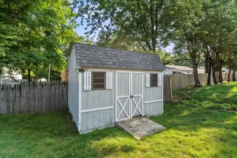 90 Fallston St, Springfield, MA 01119 photo 34