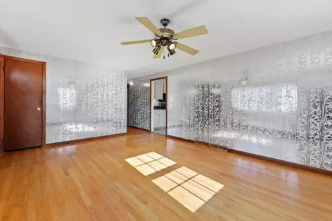 90 Fallston St, Springfield, MA 01119 photo 11
