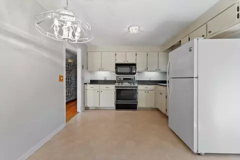 90 Fallston St, Springfield, MA 01119 photo 6