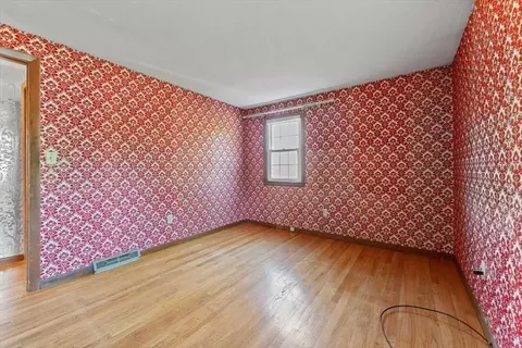 90 Fallston St, Springfield, MA 01119 photo 19