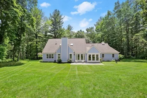 14 Pickman Dr #14, Bedford, MA 01730