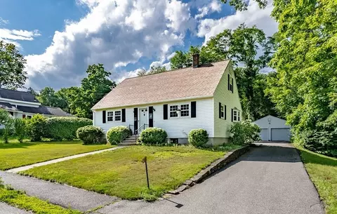 47 Warner St, Northampton, MA 01062