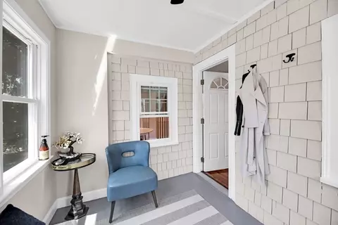 16 Crest Ave, Dedham, MA 02026 photo 3
