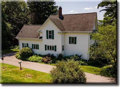 16 Hardy Ave, Groveland, MA 01834