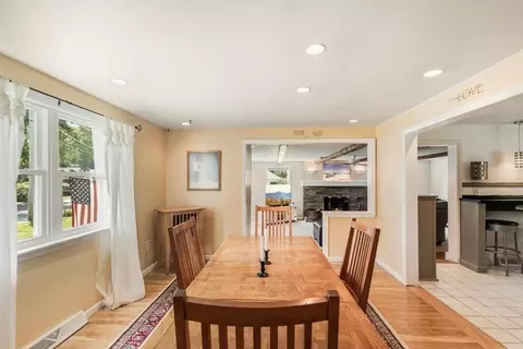 480 Britton St, Raynham, MA 02767 photo 5