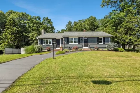 480 Britton St, Raynham, MA 02767 photo 2