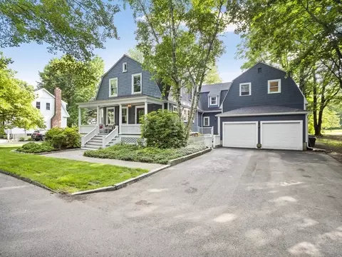 4 Wheeler Ln, Westford, MA 01886