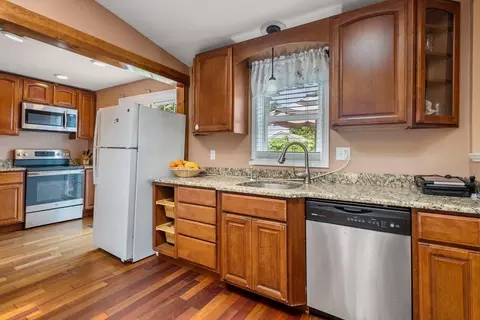 66 Olean St, Worcester, MA 01602 photo 10