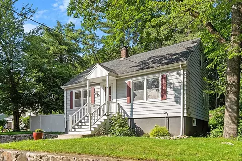 256 Walnut St, Saugus, MA 01906 photo 3