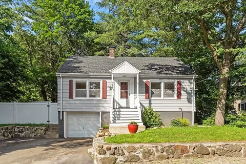 256 Walnut St, Saugus, MA 01906 photo 4