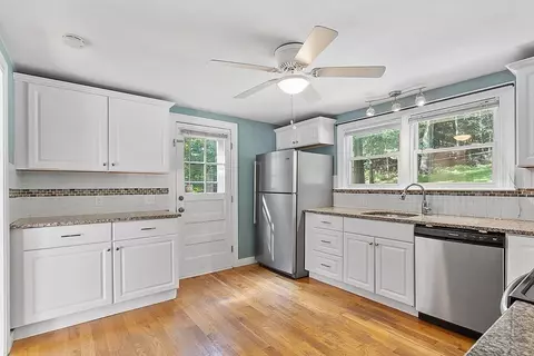 256 Walnut St, Saugus, MA 01906 photo 12