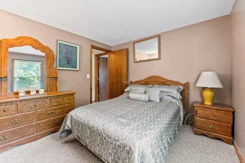 239 Ellendale Cir, Springfield, MA 01128 photo 20