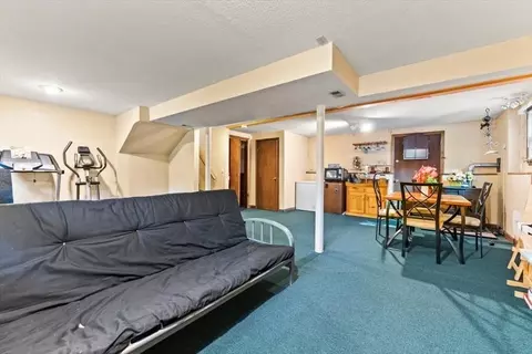 239 Ellendale Cir, Springfield, MA 01128 photo 26