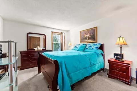 239 Ellendale Cir, Springfield, MA 01128 photo 18