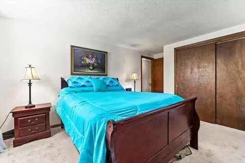 239 Ellendale Cir, Springfield, MA 01128 photo 16