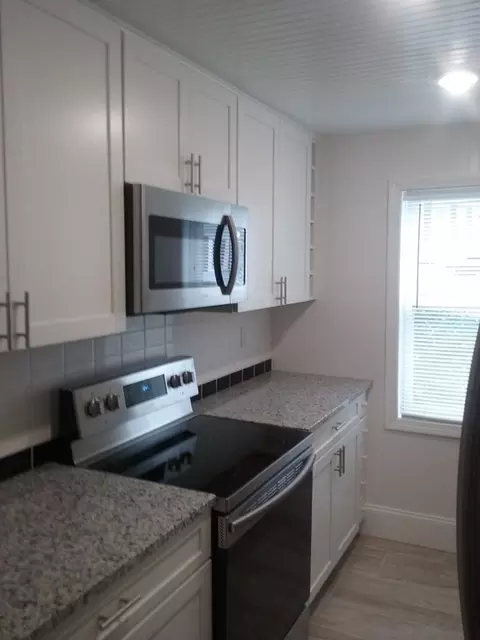 42 Olde Colonial Dr #4, Gardner, MA 01440 photo 2