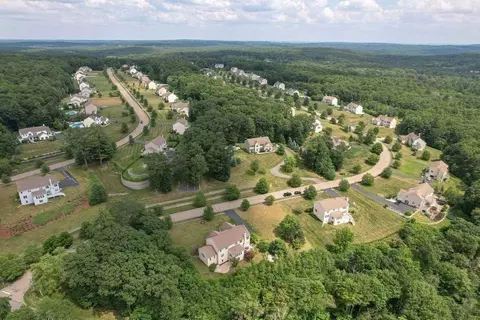 1 Howarth Dr, Upton, MA 01568 photo 42