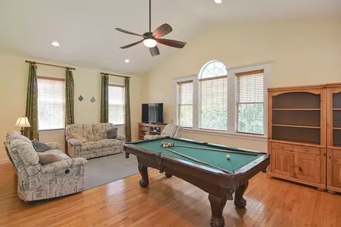 1 Howarth Dr, Upton, MA 01568 photo 24