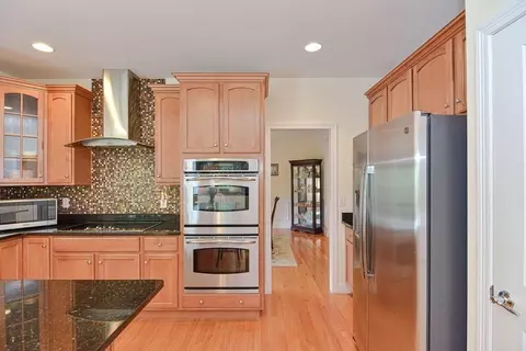 1 Howarth Dr, Upton, MA 01568 photo 12