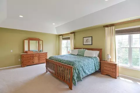 1 Howarth Dr, Upton, MA 01568 photo 29