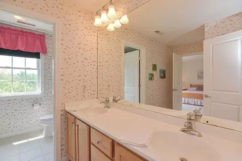 1 Howarth Dr, Upton, MA 01568 photo 35