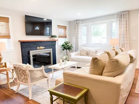 15 Pleasant St, Wareham, MA 02571 photo 1