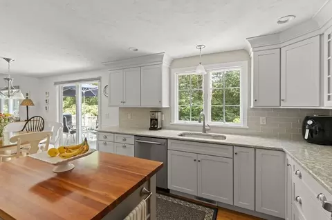 140 Forest Hills Rd, Barnstable, MA 02635 photo 10