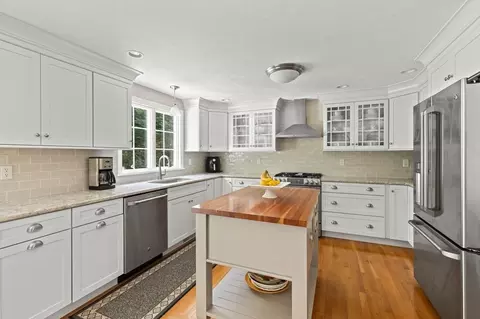140 Forest Hills Rd, Barnstable, MA 02635 photo 8