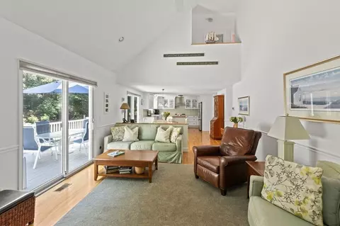 140 Forest Hills Rd, Barnstable, MA 02635 photo 4
