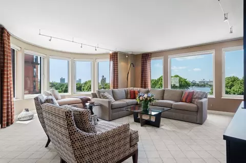 492 Beacon St #56, Boston, MA 02115