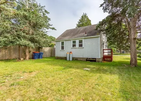 12 Bluepoint Rd, Fairhaven, MA 02719 photo 5
