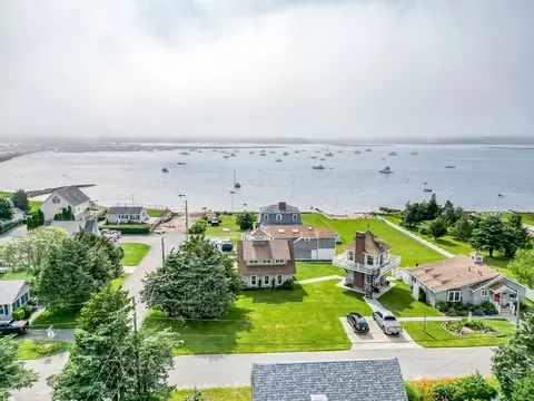12 Bluepoint Rd, Fairhaven, MA 02719 photo 9