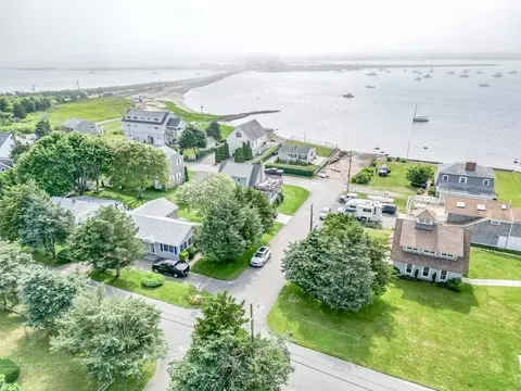 12 Bluepoint Rd, Fairhaven, MA 02719 photo 6