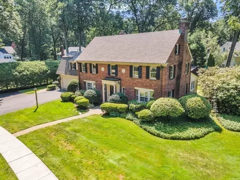 159 Ellington Rd, Longmeadow, MA 01106