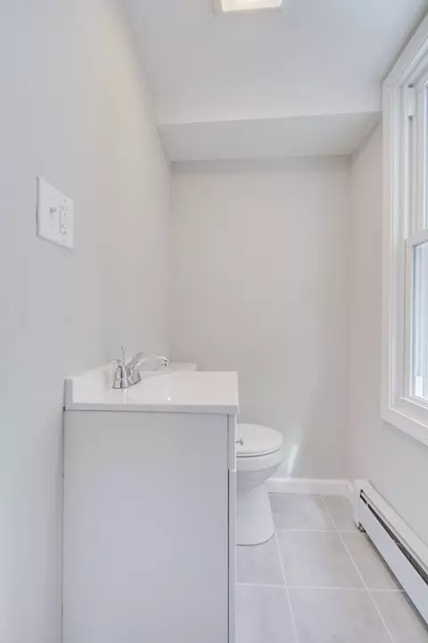 80 Brickett St, Springfield, MA 01119 photo 17
