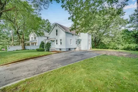 80 Brickett St, Springfield, MA 01119 photo 3