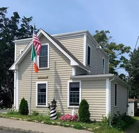 99 Island St, Marshfield, MA 02050