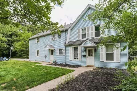 5 Pinelawn Rd, Longmeadow, MA 01106