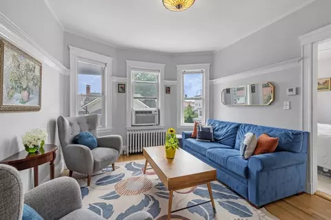26 Linden St #3, Brookline, MA 02445