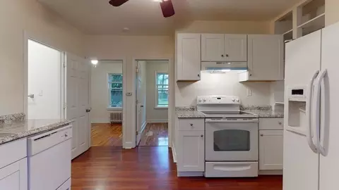 3 Dalton St, Worcester, MA 01604 photo 9