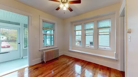 3 Dalton St, Worcester, MA 01604 photo 2