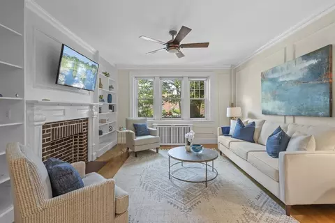 10 Lanark Rd #1, Brookline, MA 02445